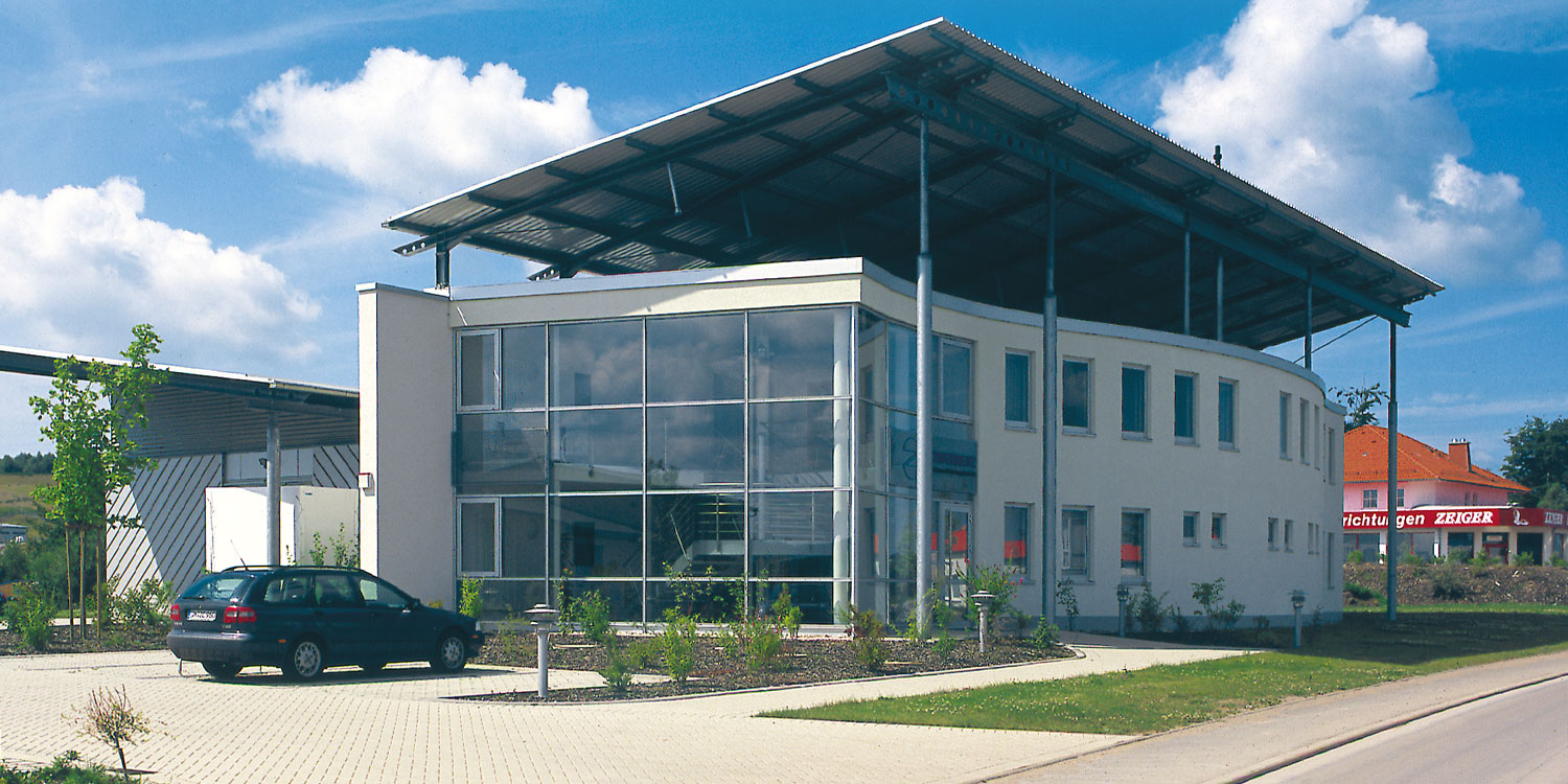 werrenz Automatisierungstechnik Automationsanlagen Montageanlagen Prüfanlagen Rundtaktautomaten Handarbeitsplätze Roboterzellen Musterbau Vorrichtungsbau Liniensysteme Transfersysteme